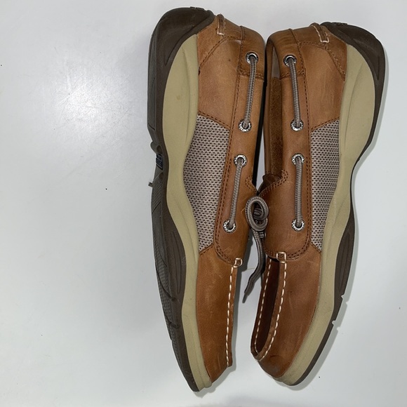 Sperry top-spider shoes